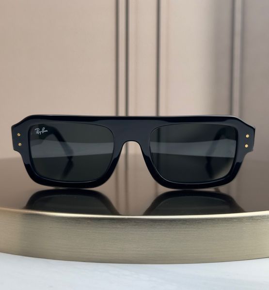 Солнцезащитные очки Ray-Ban RB4454 черные, серо-голубая линза, прямоугольные массивные, унисекс