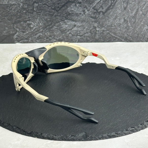 Сонцезахисні окуляри Oakley Plantaris OO9437 Matte Sand/Prizm Road