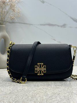 Жіноча сумка Tory Burch Britten чорна &mdash; шкіряна сумка-багет крос-боді з золотим ланцюжком TB10001 фото
