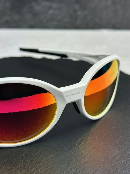 Сонцезахисні окуляри Oakley Eye Jacket Redux OO9438 білі Prizm чоловічі