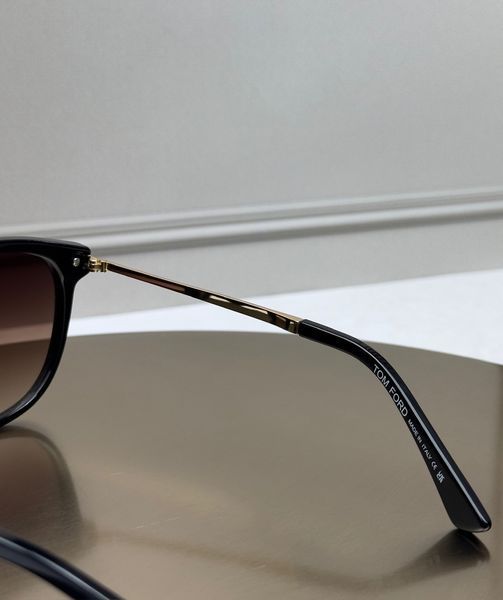 Сонцезахисні окуляри Tom Ford FT1306 Sam чорні авіатор коричнева лінза унісекс