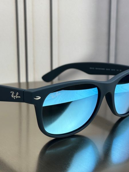 Сонцезахисні окуляри Ray-Ban RB2132 New Wayfarer чорні дзеркальна блакитна лінза унісекс