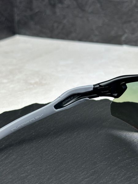 Солнцезащитные очки Oakley Radar EV Advancer OO9442 черные с линзой Prizm Road, спортивные, велокуляры, мужские
