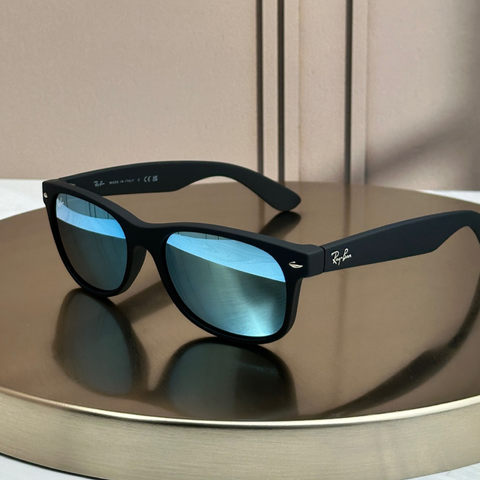 Сонцезахисні окуляри Ray-Ban RB2132 New Wayfarer Matte Rubber Black/Blue Flash