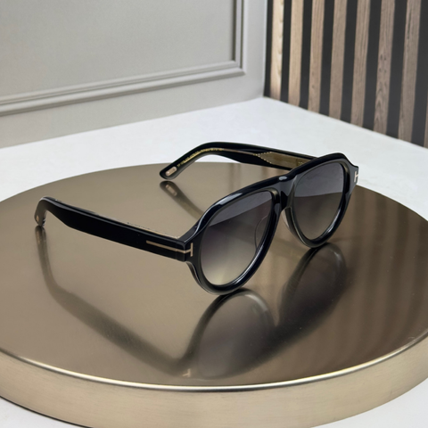 Солнцезащитные очки Tom Ford FT1225 Black/Grey