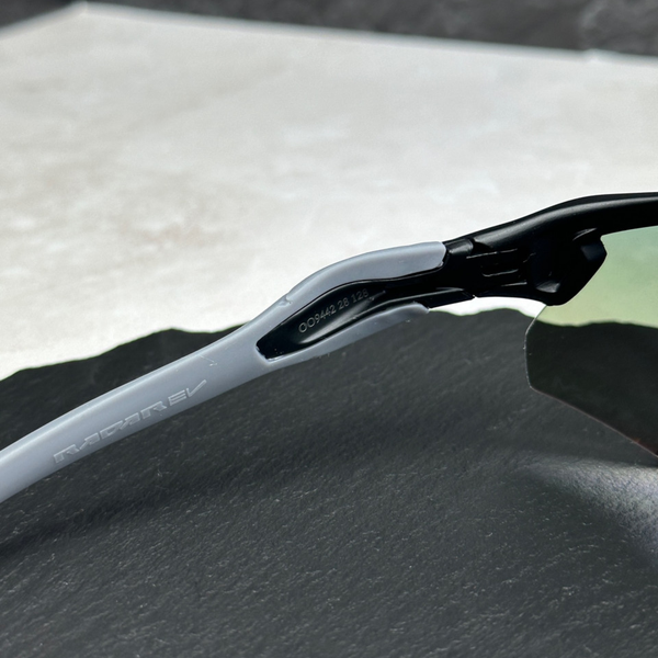 Сонцезахисні окуляри Oakley Radar EV Advancer OO9442 Polished Black/Prizm Road