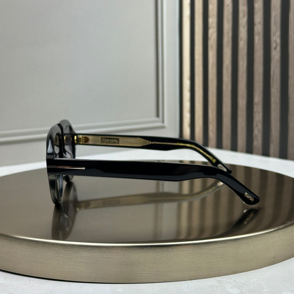 Сонцезахисні окуляри Tom Ford FT1225 Black/Grey