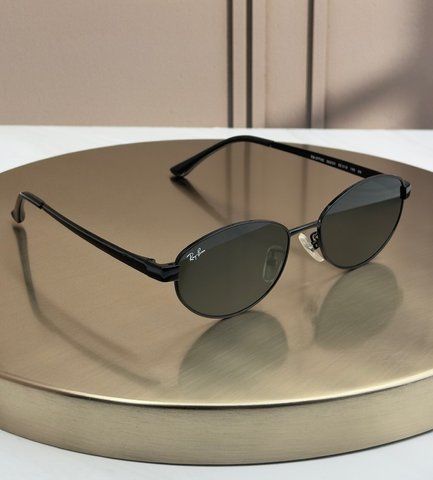 Солнцезащитные очки Ray-Ban RB3774D черные, зеленая линза G15, овальные, унисекс