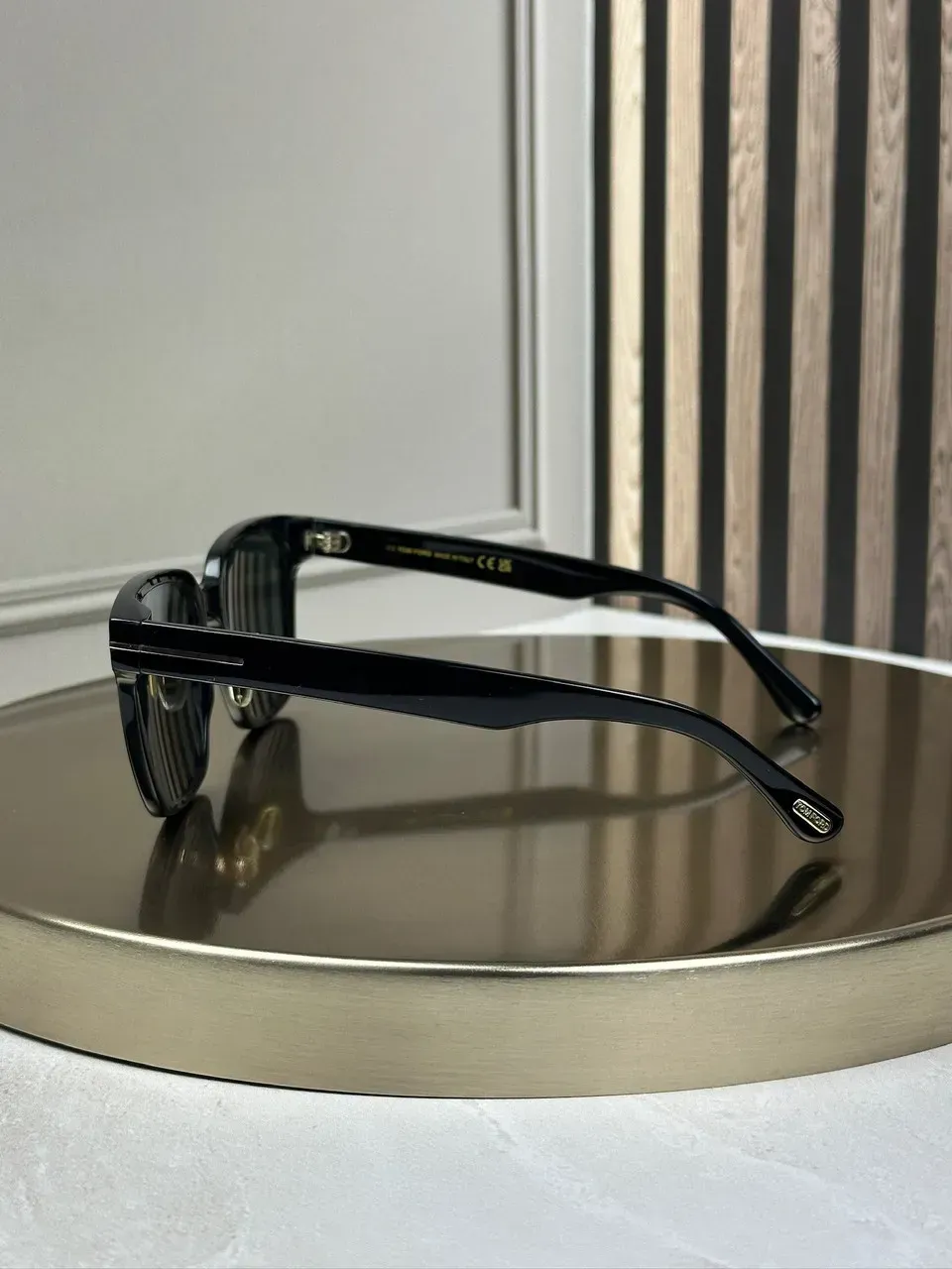 Оригінальні Tom Ford FT1238 збоку