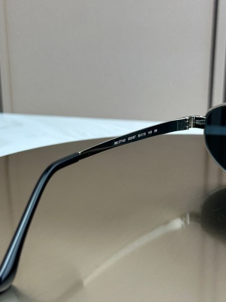 Сонцезахисні окуляри Ray-Ban RB3774D срібло сіро-зелена лінза овальні унісекс