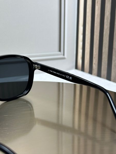 Сонцезахисні окуляри Tom Ford FT1022 чорні авіатор темно-синя лінза унісекс