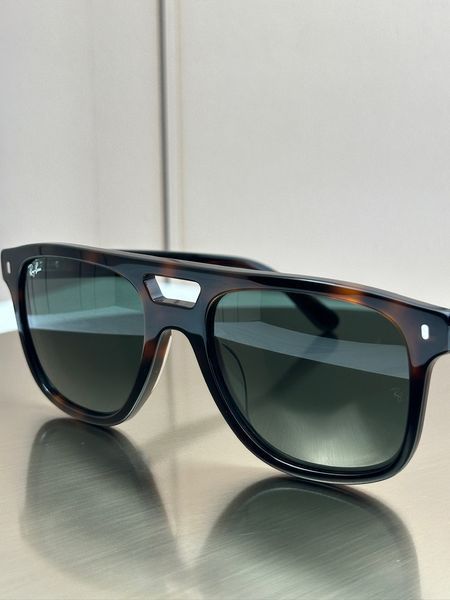 Солнцезащитные очки Ray-Ban RB2213 гавана, зеленая линза G15, двойной мостик, унисекс
