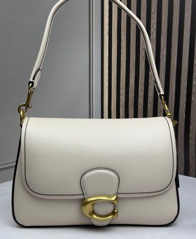 Женская сумка кожаная Coach Soft Tabby Shoulder Bag молочная