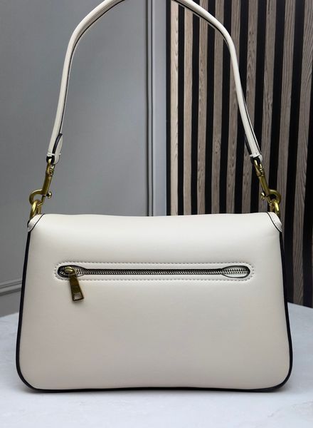 Женская сумка кожаная Coach Soft Tabby Shoulder Bag молочная