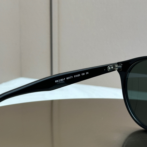 Сонцезахисні окуляри Ray-Ban RB2180-F Black/Green G-15
