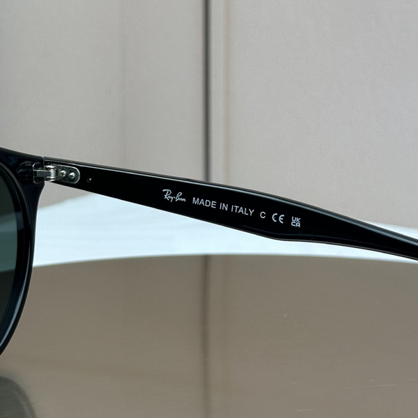 Сонцезахисні окуляри Ray-Ban RB2180-F Black/Green G-15