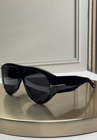 Сонцезахисні окуляри Tom Ford FT1044 чорні оверсайз авіатор, темна лінза, унісекс