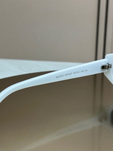 Сонцезахисні окуляри Ray-Ban RB4473 білі, темна сіро-чорна лінза, жіночі, унісекс