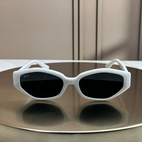 Сонцезахисні окуляри Ray-Ban RB4473 White/Dark Blue