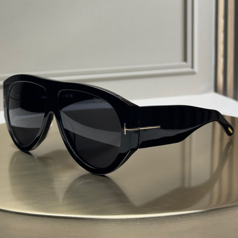 Сонцезахисні окуляри Tom Ford FT1044 Black/Grey