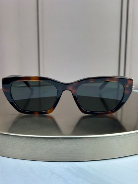 Сонцезахисні окуляри Saint Laurent SL M127 черепахові прямокутні ацетатні з логотипом YSL, темна лінза, жіночі, оригінал SLT82600 фото