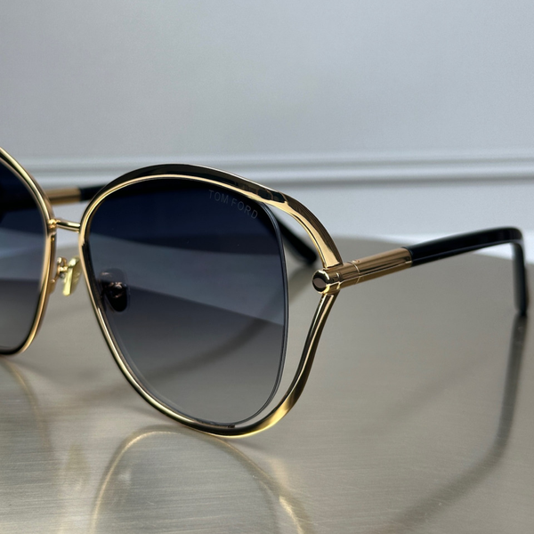 Сонцезахисні окуляри Tom Ford Marta FT1091 Black Gold/Gradient Smoke