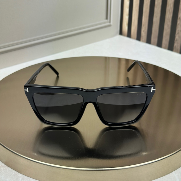 Сонцезахисні окуляри Tom Ford Eden FT1110 Black/Grey Gradient