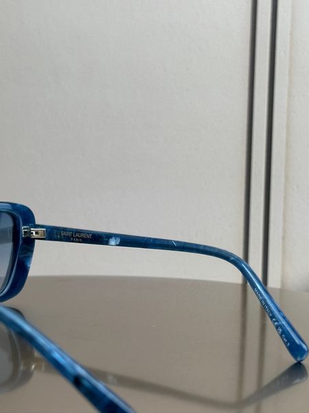 Солнцезащитные очки Saint Laurent SL 825 синие мрамор, прямоугольные с двойным металлическим мостиком, унисекс, Made in Italy