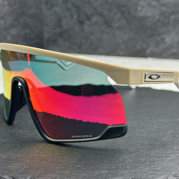 Солнцезащитные очки Oakley BXTR OO9280 ​​Matte Sand/Prizm Ruby