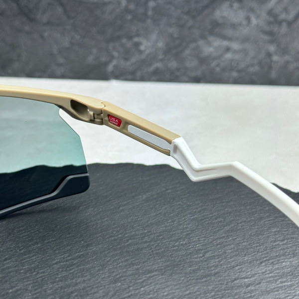 Солнцезащитные очки Oakley BXTR OO9280 ​​Matte Sand/Prizm Ruby