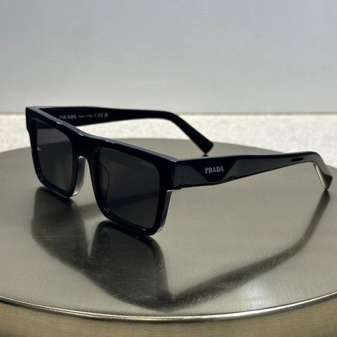 Сонцезахисні окуляри Prada PR 19WS Black/Grey