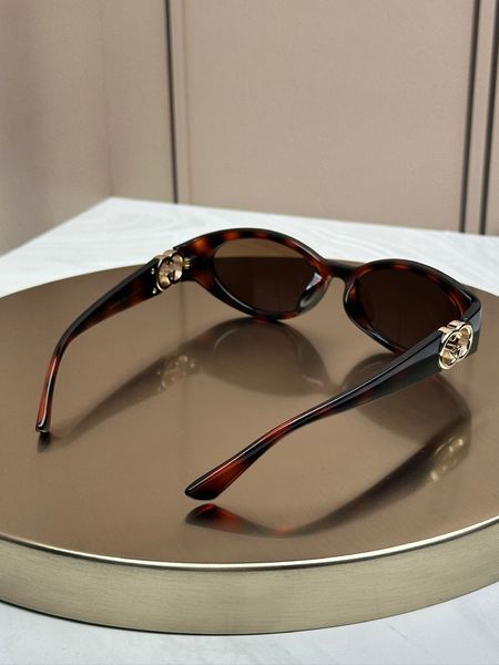 Сонцезахисні окуляри Gucci GG1662SA черепахові овальні коричнева лінза жіночі