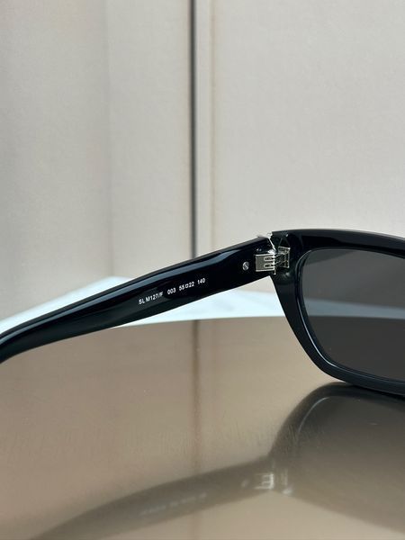 Сонцезахисні окуляри Saint Laurent SL M127 чорні прямокутні ацетат жіночі