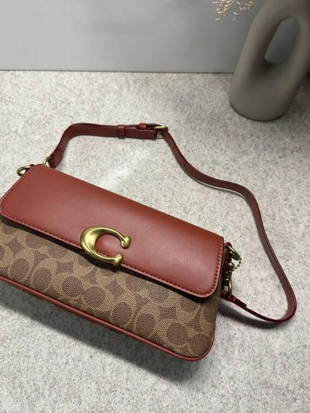 Жіноча сумка Coach Jet Shoulder Bag In Signature Canvas Tan Caramel