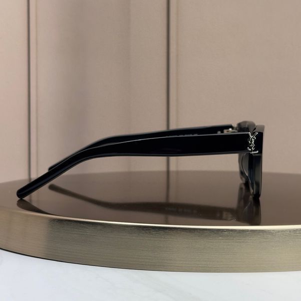 Сонцезахисні окуляри Saint Laurent SL M127 чорні прямокутні ацетат жіночі