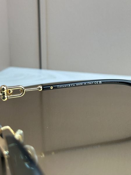 Сонцезахисні окуляри Tiffany & Co TF3104D овальні золоті голуба лінза жіночі