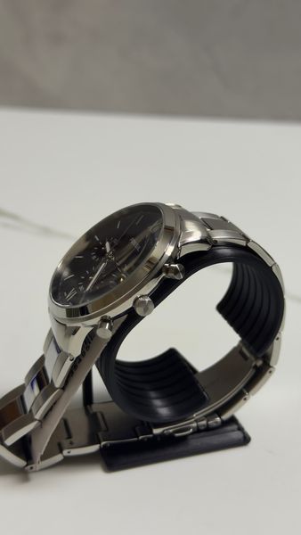Годинник чоловічий Fossil Neutra FS5384 сріблястий , стальний ремінець , чорний циферблат