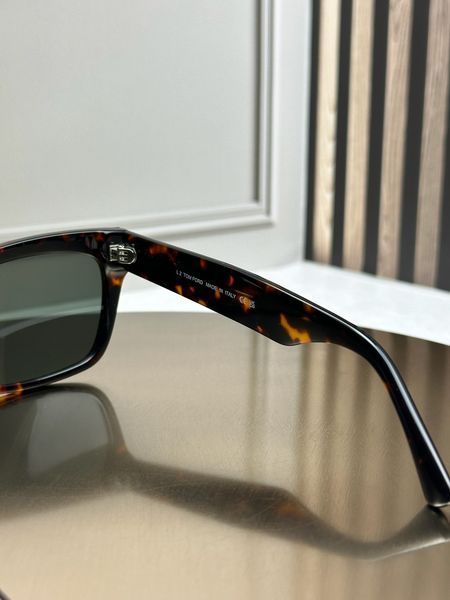 Сонцезахисні окуляри Tom Ford FT1085 Mikel черепахові квадратні унісекс