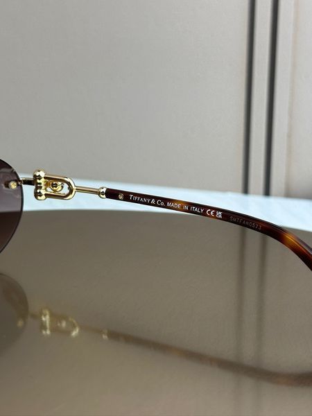 Сонцезахисні окуляри Tiffany & Co TF3104D овальні золоті коричнева лінза жіночі
