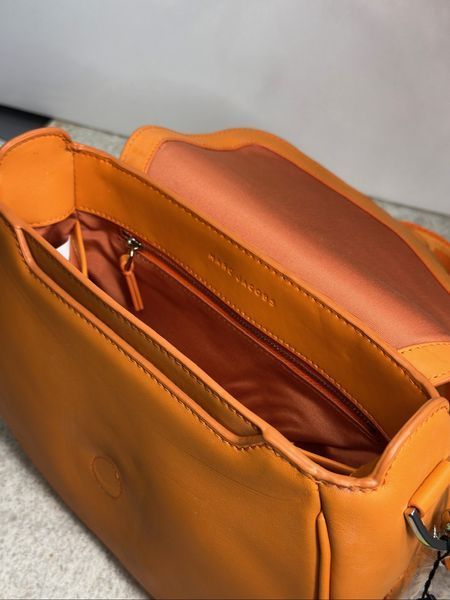 Жіноча шкіряна сумка кросбоді MARC JACOBS Covered J Marc Large Saddle помаранчева