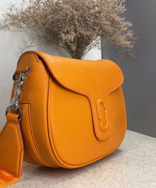 Жіноча шкіряна сумка кросбоді MARC JACOBS Covered J Marc Large Saddle помаранчева