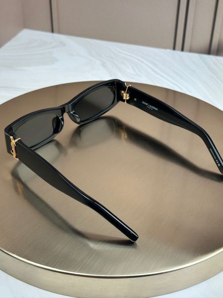 Сонцезахисні окуляри Saint Laurent SL M152 чорні овальні ацетат жіночі