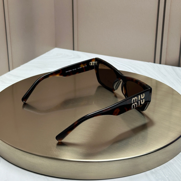 Сонцезахисні окуляри Miu Miu SMU 09WS Havana/Brown