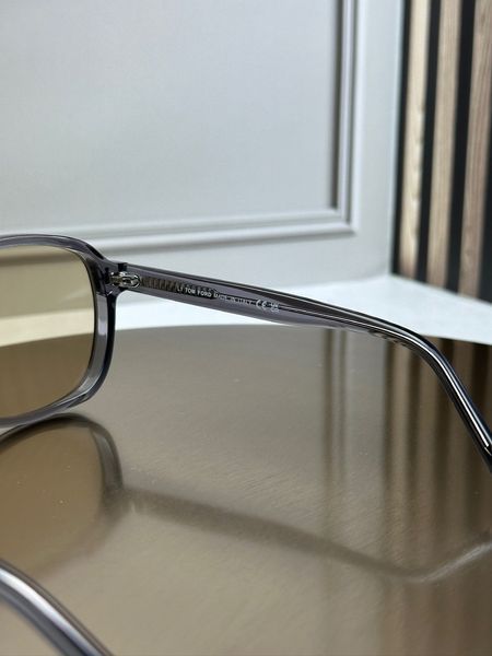 Сонцезахисні окуляри Tom Ford FT1022 сірі прозорі авіатор, коричнева лінза, подвійний міст, унісекс, оригінал TMF48338 фото