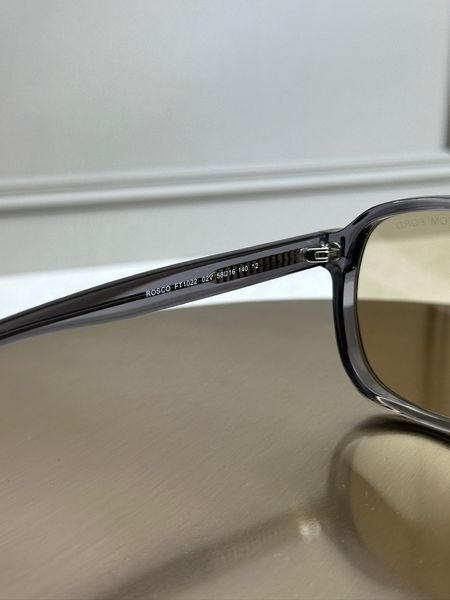 Сонцезахисні окуляри Tom Ford FT1022 сірі прозорі авіатор, коричнева лінза, подвійний міст, унісекс, оригінал TMF48338 фото