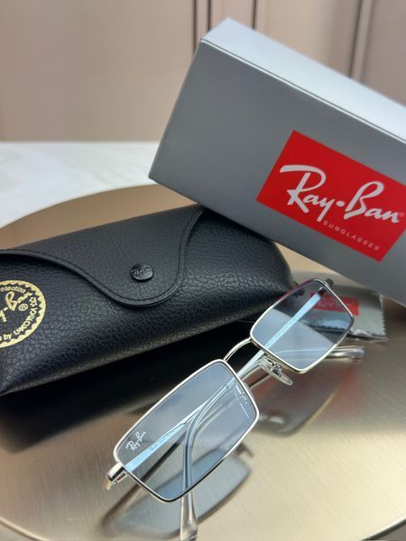 Солнцезащитные очки Ray-Ban RB3741 серебряные, зеркальная серебристая линза, прямоугольные, унисекс