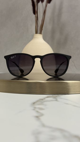Сонцезахисні окуляри Ray-Ban Erika RB4171 чорні сіра лінза поляризовані жіночі