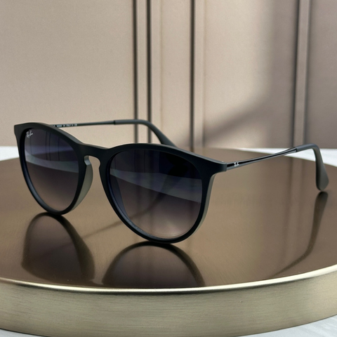Сонцезахисні окуляри Ray-Ban RB4171 Erika Matte Black/Grey Gradient