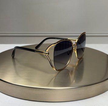 Сонцезахисні окуляри Tom Ford FT1091 золоті метелик, сіра градієнт-лінза, чорні дужки, жіночі, оригінал TMF44153 фото