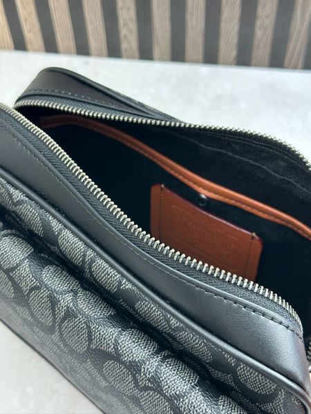 Чоловіча сумка через плече Coach Charter 24 чорна зі знімним ланцюжком